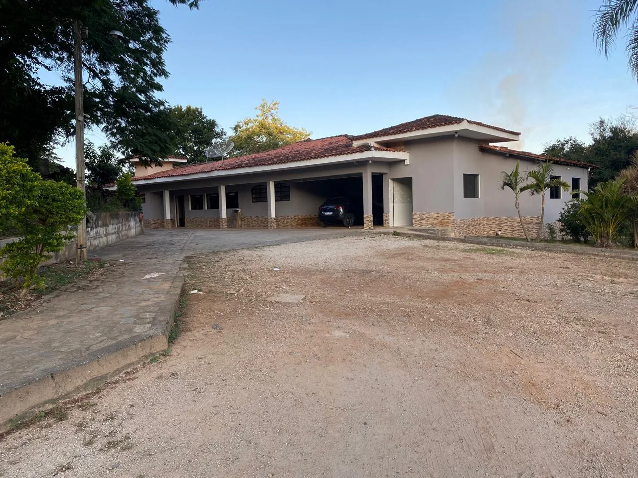 Casa para venda e locação em Jordanésia, Cajamar/SP