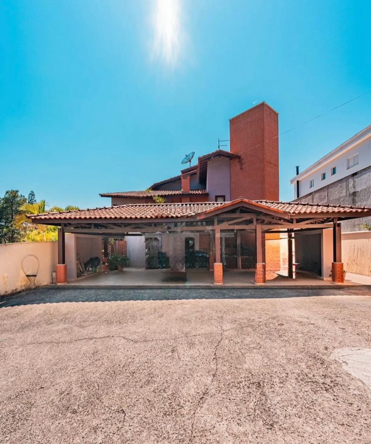 Casa para venda e locação no Condomínio Scorpios
