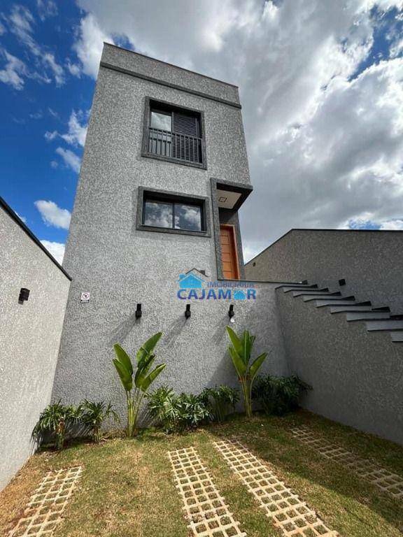 Casa com 3 dormitórios à venda, 126 m² por R$ 980.000,00 - Jaguari - Santana de Parnaíba/SP