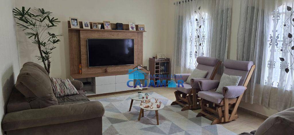 Casa com 3 dormitórios à venda, 325 m² por R$ 900.000 - Vila Josefina - Jundiaí/SP