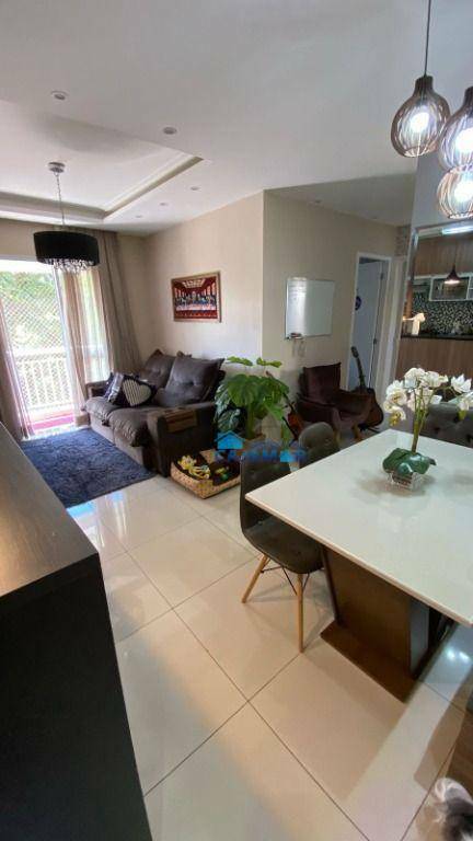 Apartamento com 3 dormitórios à venda, 72 m² por R$ 700.000 - Jardim Iracema - Barueri/SP